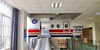 737-800 Evacuation Platform